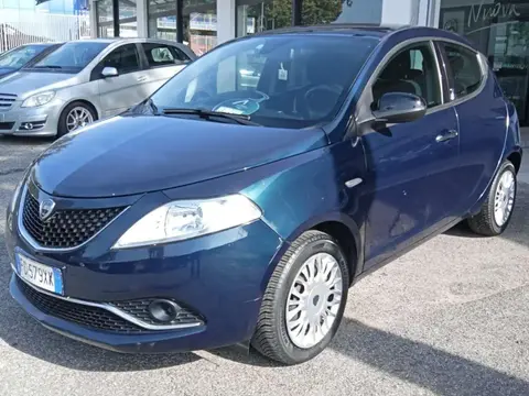 Annonce LANCIA YPSILON Essence 2016 d'occasion 