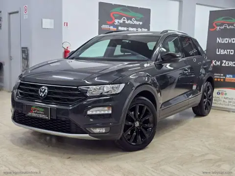 Used VOLKSWAGEN T-ROC Diesel 2021 Ad 