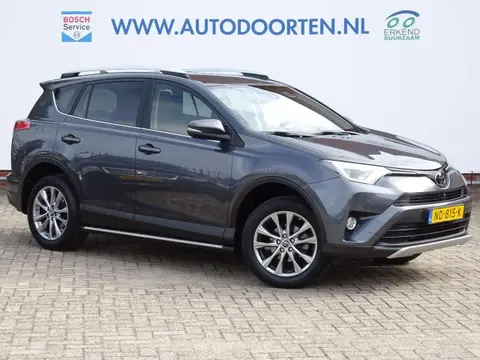 Annonce TOYOTA RAV4 Essence 2017 d'occasion 