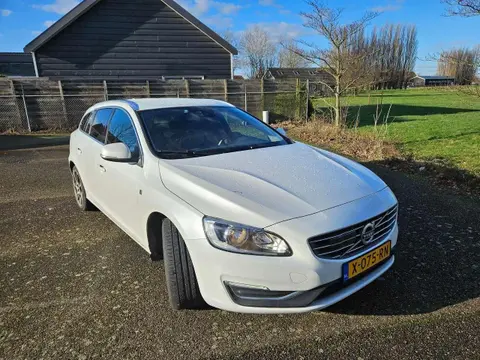 Used VOLVO V60 Petrol 2015 Ad 