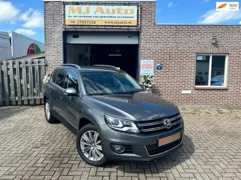 Used VOLKSWAGEN TIGUAN Petrol 2015 Ad 