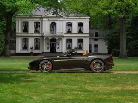 Used FERRARI CALIFORNIA Petrol 2015 Ad 