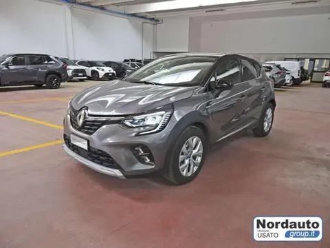 Used RENAULT CAPTUR Hybrid 2021 Ad 