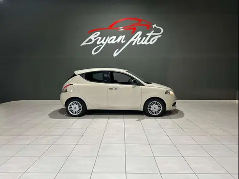 Annonce LANCIA YPSILON Essence 2017 d'occasion 