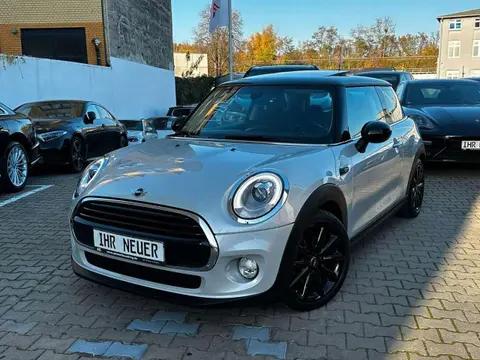 Annonce MINI COOPER Essence 2016 d'occasion Allemagne