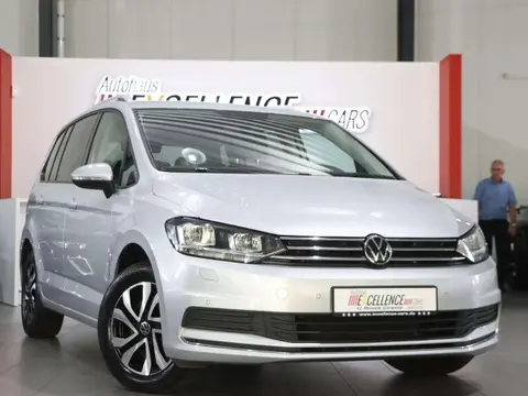 Used VOLKSWAGEN TOURAN Petrol 2021 Ad 