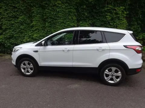 Annonce FORD KUGA Essence 2017 d'occasion 