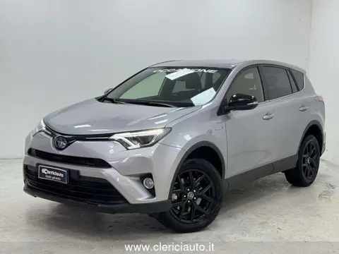 Used TOYOTA RAV4 Hybrid 2018 Ad 