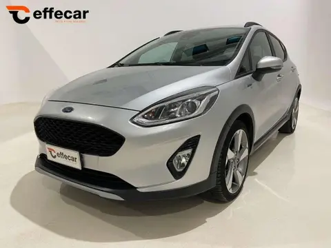 Annonce FORD FIESTA Essence 2018 d'occasion 