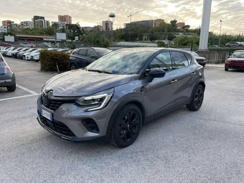 Used RENAULT CAPTUR Hybrid 2022 Ad 