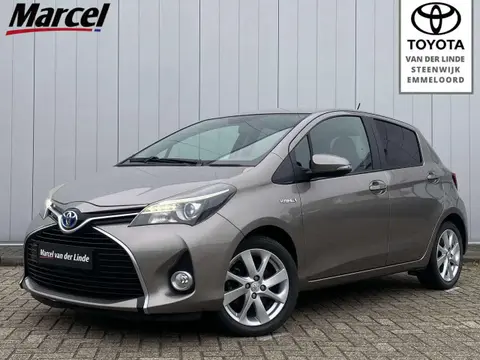 Used TOYOTA YARIS Hybrid 2015 Ad 