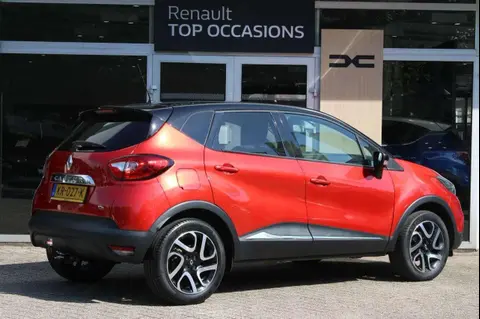 Used RENAULT CAPTUR Petrol 2016 Ad 