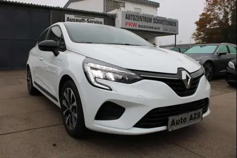 Used RENAULT CLIO Petrol 2024 Ad 