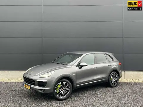 Used PORSCHE CAYENNE Hybrid 2016 Ad 