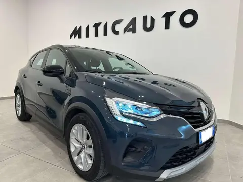 Used RENAULT CAPTUR Hybrid 2021 Ad 