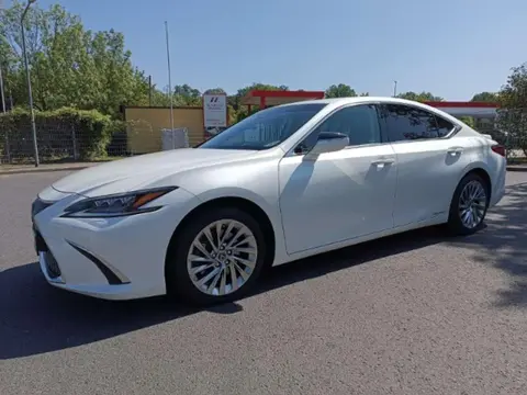 Used LEXUS ES Hybrid 2020 Ad 