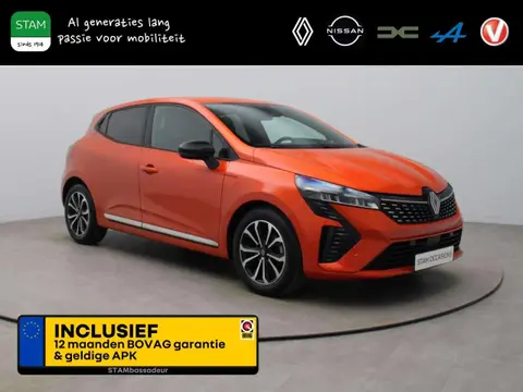 Annonce RENAULT CLIO Essence 2024 d'occasion 