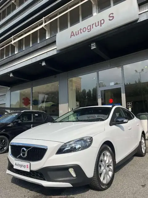 Annonce VOLVO V40 Diesel 2018 d'occasion 