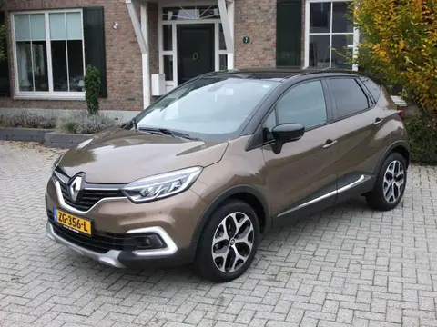 Annonce RENAULT CAPTUR Essence 2018 d'occasion 