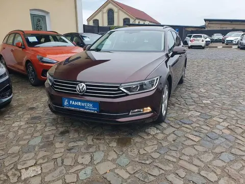 Used VOLKSWAGEN PASSAT Petrol 2018 Ad 