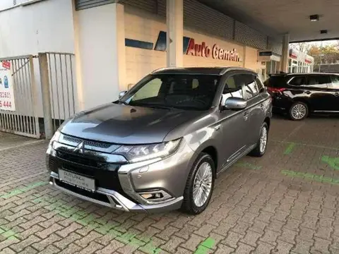 Used MITSUBISHI OUTLANDER Hybrid 2019 Ad 