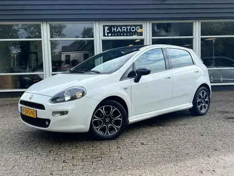 Used FIAT PUNTO Petrol 2015 Ad 