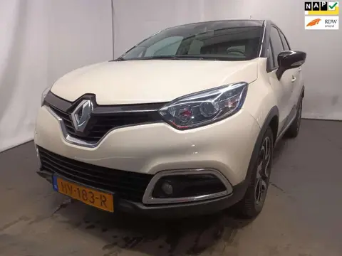 Used RENAULT CAPTUR Petrol 2016 Ad 