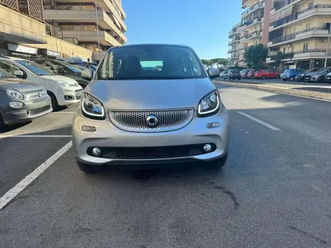 Annonce SMART FORFOUR Essence 2018 d'occasion 