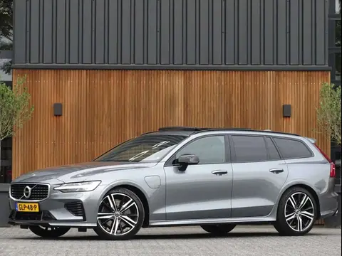 Used VOLVO V60 Hybrid 2020 Ad 