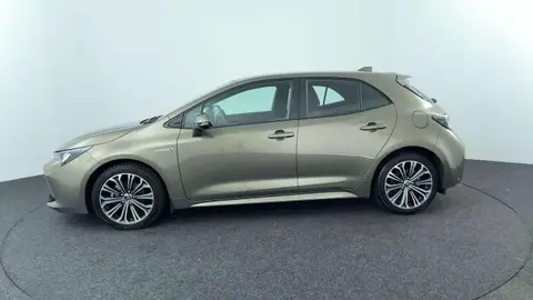 Used TOYOTA COROLLA Hybrid 2019 Ad 