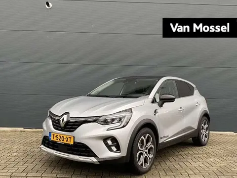 Used RENAULT CAPTUR Hybrid 2023 Ad 