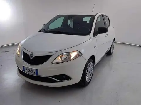 Annonce LANCIA YPSILON Essence 2015 d'occasion 