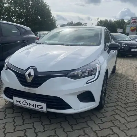 Used RENAULT CLIO Petrol 2022 Ad 