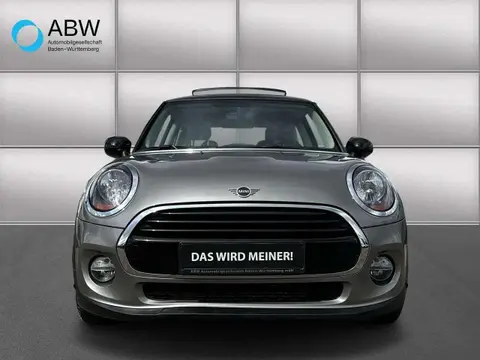 Used MINI COOPER Petrol 2019 Ad Germany