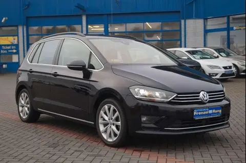 Used VOLKSWAGEN GOLF Petrol 2017 Ad 