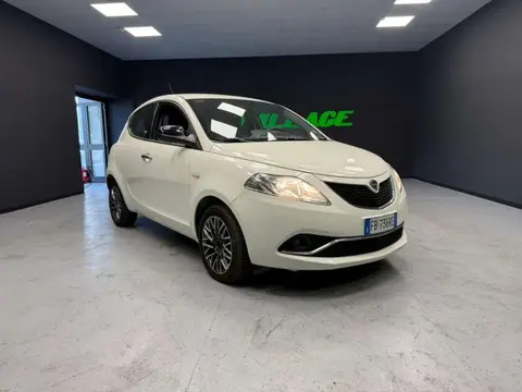 Annonce LANCIA YPSILON Essence 2016 d'occasion 