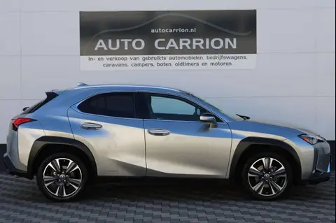 Used LEXUS UX Hybrid 2020 Ad 