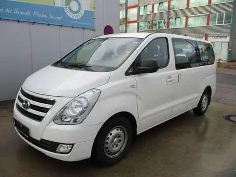 Used HYUNDAI H-1 Diesel 2018 Ad 