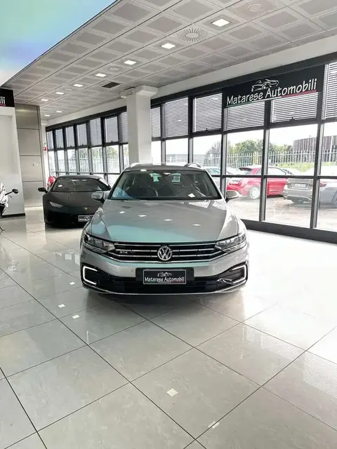 Used VOLKSWAGEN PASSAT Hybrid 2020 Ad 