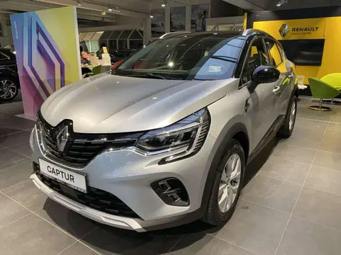 Used RENAULT CAPTUR Petrol 2022 Ad 