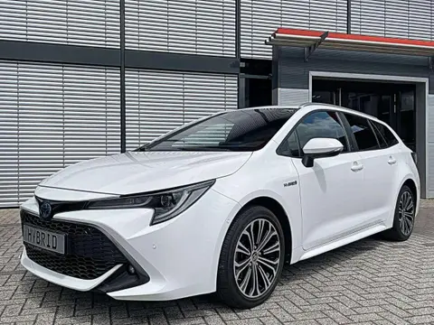 Used TOYOTA COROLLA Hybrid 2021 Ad 