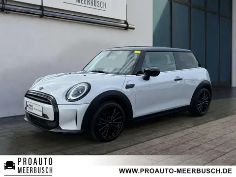 Used MINI COOPER Petrol 2021 Ad Germany