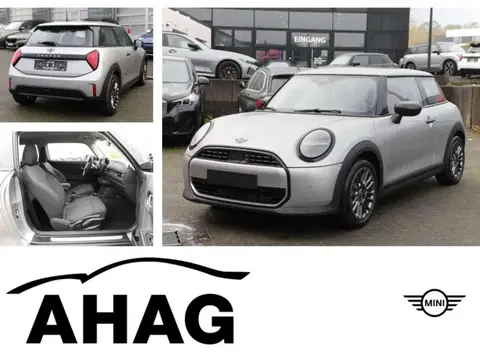 Used MINI COOPER Petrol 2024 Ad 