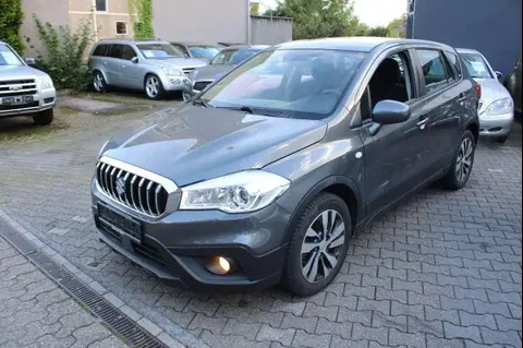 Used SUZUKI SX4 Petrol 2017 Ad 