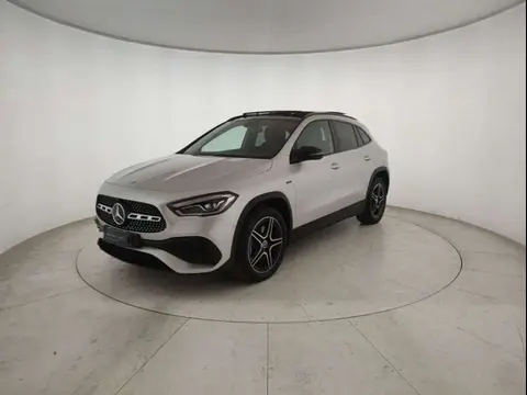 Used MERCEDES-BENZ CLASSE GLA Hybrid 2021 Ad 