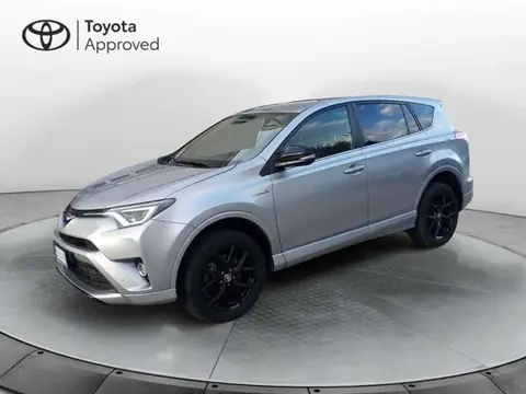 Used TOYOTA RAV4 Hybrid 2018 Ad 