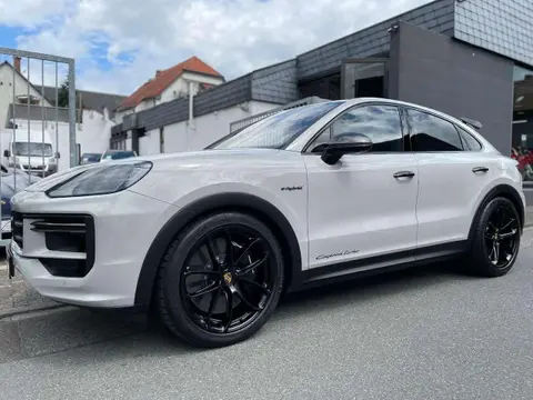 Used PORSCHE CAYENNE Hybrid 2024 Ad 