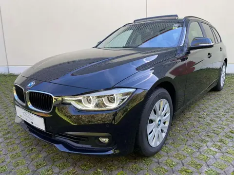 Used BMW SERIE 3 Petrol 2017 Ad 