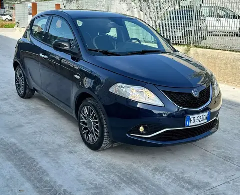 Annonce LANCIA YPSILON Essence 2016 d'occasion 