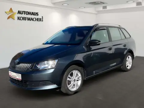 Used SKODA FABIA Petrol 2015 Ad 